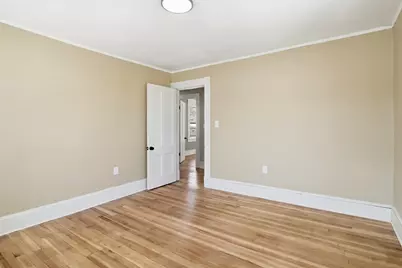 81 Chestnut St, West Springfield, MA 01089 - Photo 23