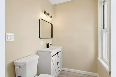 81 Chestnut St, West Springfield, MA 01089 - Photo 7