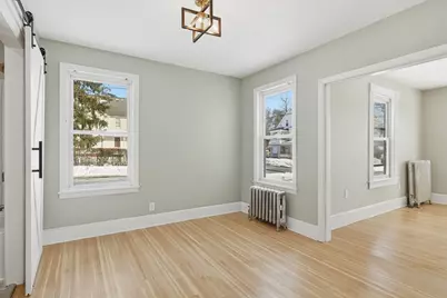 81 Chestnut St, West Springfield, MA 01089 - Photo 9