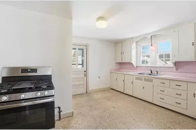 12 Cardinal Road, Worcester, MA 01602 - Photo 7