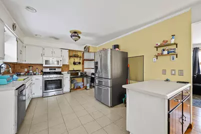 16 Leona Dr, Pittsfield, MA 01201 - Photo 9