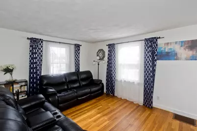 70 Chateaugay St, Chicopee, MA 01020 - Photo 7