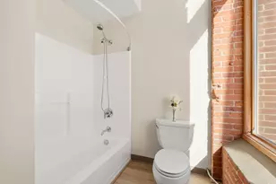 146 Court St, Brockton, MA 02302 - Photo 21