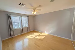 660 Thacher St, Attleboro, MA 02703 - Photo 13