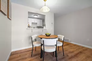 39 Pleasant St, Northborough, MA 01532 - Photo 7