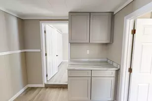 4 Broad St, South Hadley, MA 01075 - Photo 9