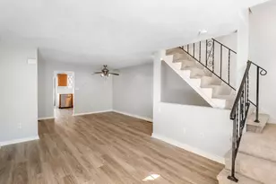 403 Farrwood Dr, Haverhill, MA 01835 - Photo 9