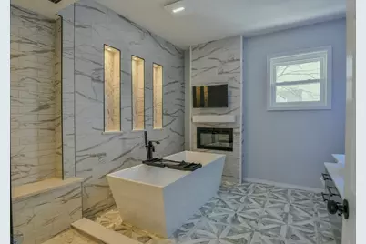 74 Locust St, New Bedford, MA 02740 - Photo 21