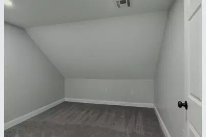 74 Locust St, New Bedford, MA 02740 - Photo 37