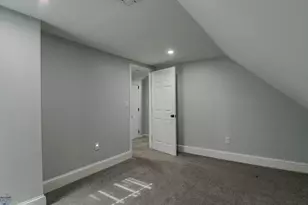 74 Locust St, New Bedford, MA 02740 - Photo 39