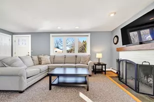 25 Edward St, Canton, MA 02021 - Photo 3