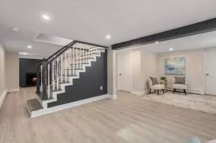 25 Shadow Rd, Melrose, MA 02176 - Photo 29