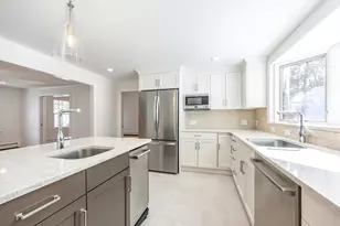 162 Mayfair Dr, Westwood, MA 02090 - Photo 3