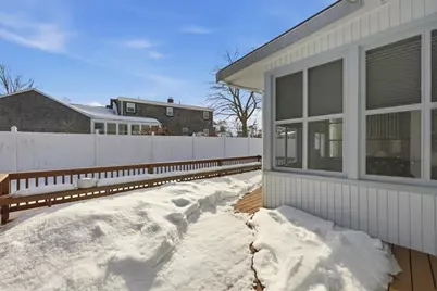 27 Kane St, Fall River, MA 02720 - Photo 5