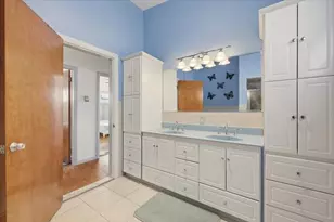 27 Kane St, Fall River, MA 02720 - Photo 35