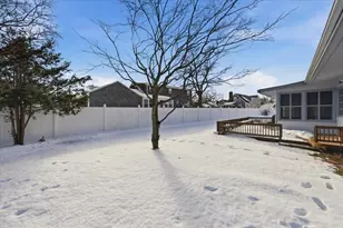 27 Kane St, Fall River, MA 02720 - Photo 7