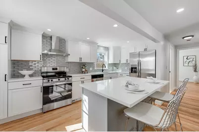 150 Grove St, Reading, MA 01867 - Photo 3