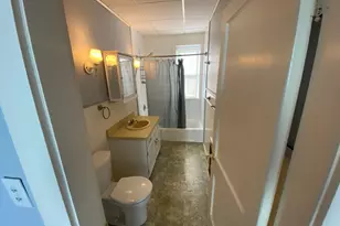 147 Oakland Ave, Methuen, MA 01844 - Photo 7