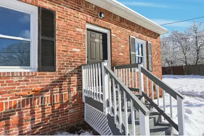 88 Newell St, Chicopee, MA 01013 - Photo 3