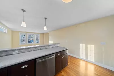 4-6 Sunnyside St, Boston, MA 02136 - Photo 5