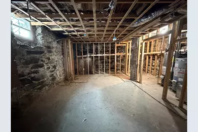 102 Mount Pleasant Ave, Boston, MA 02119 - Photo 21