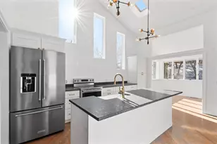 86 Harry Kemp Wy, Provincetown, MA 02657 - Photo 17