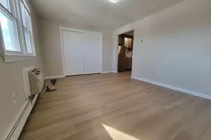 83 Pleasant St, Marlborough, MA 01752 - Photo 5