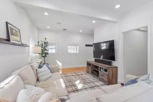 31 Elm St, Upton, MA 01568 - Photo 11