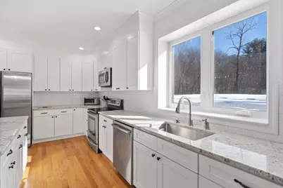 31 Elm St, Upton, MA 01568 - Photo 7