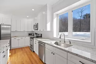 31 Elm St, Upton, MA 01568 - Photo 7