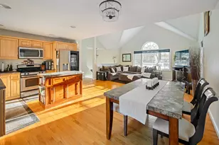 99 Washington St, Abington, MA 02351 - Photo 5