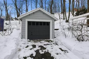 77 Lynde St, Melrose, MA 02176 - Photo 25