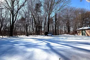 133 Ardsley Cir, Brockton, MA 02302 - Photo 3