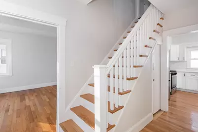 21 Upcrest Rd, Boston, MA 02135 - Photo 7