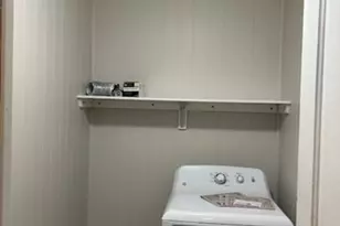 4 Homer St, Worcester, MA 01602 - Photo 25