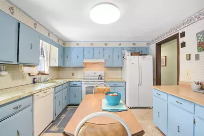 386 Redemption Rock Trl, Sterling, MA 01564 - Photo 15