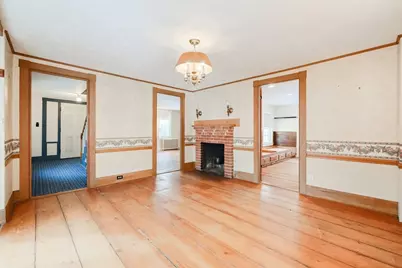 8 Winthrop St, Medway, MA 02053 - Photo 15