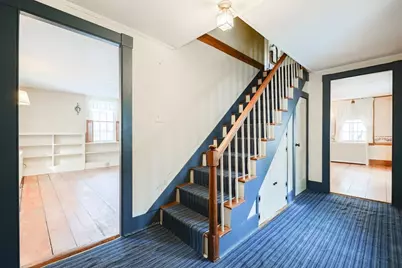 8 Winthrop St, Medway, MA 02053 - Photo 23