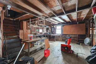 8 Winthrop St, Medway, MA 02053 - Photo 35