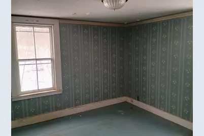 9 Olive St, Ashland, MA 01721 - Photo 17