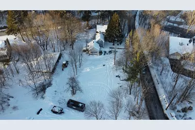 9 Olive St, Ashland, MA 01721 - Photo 3