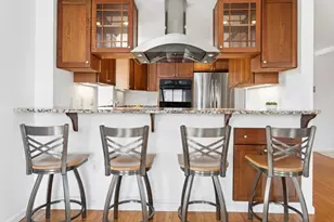 200 Ledgewood Dr, Stoneham, MA 02180 - Photo 11