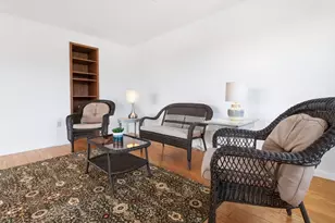 200 Ledgewood Dr, Stoneham, MA 02180 - Photo 17