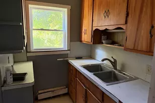 48 Lake St, Webster, MA 01570 - Photo 9