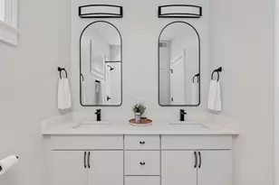 129 N Washington St, Boston, MA 02113 - Photo 17