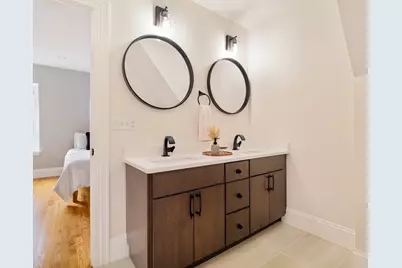 129 N Washington St #3, Boston, MA 02113 - Photo 25