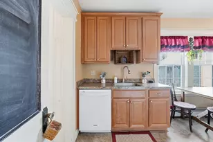 183 King Philip Rd, Worcester, MA 01606 - Photo 17