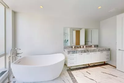 240 Devonshire St #3912, Boston, MA 02110 - Photo 21