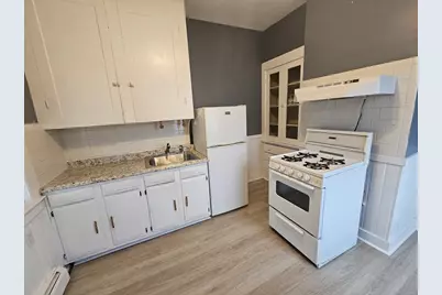 549 Westford St #4, Lowell, MA 01851 - Photo 7