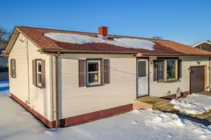 925 Allen St, Dartmouth, MA 02747 - Photo 1